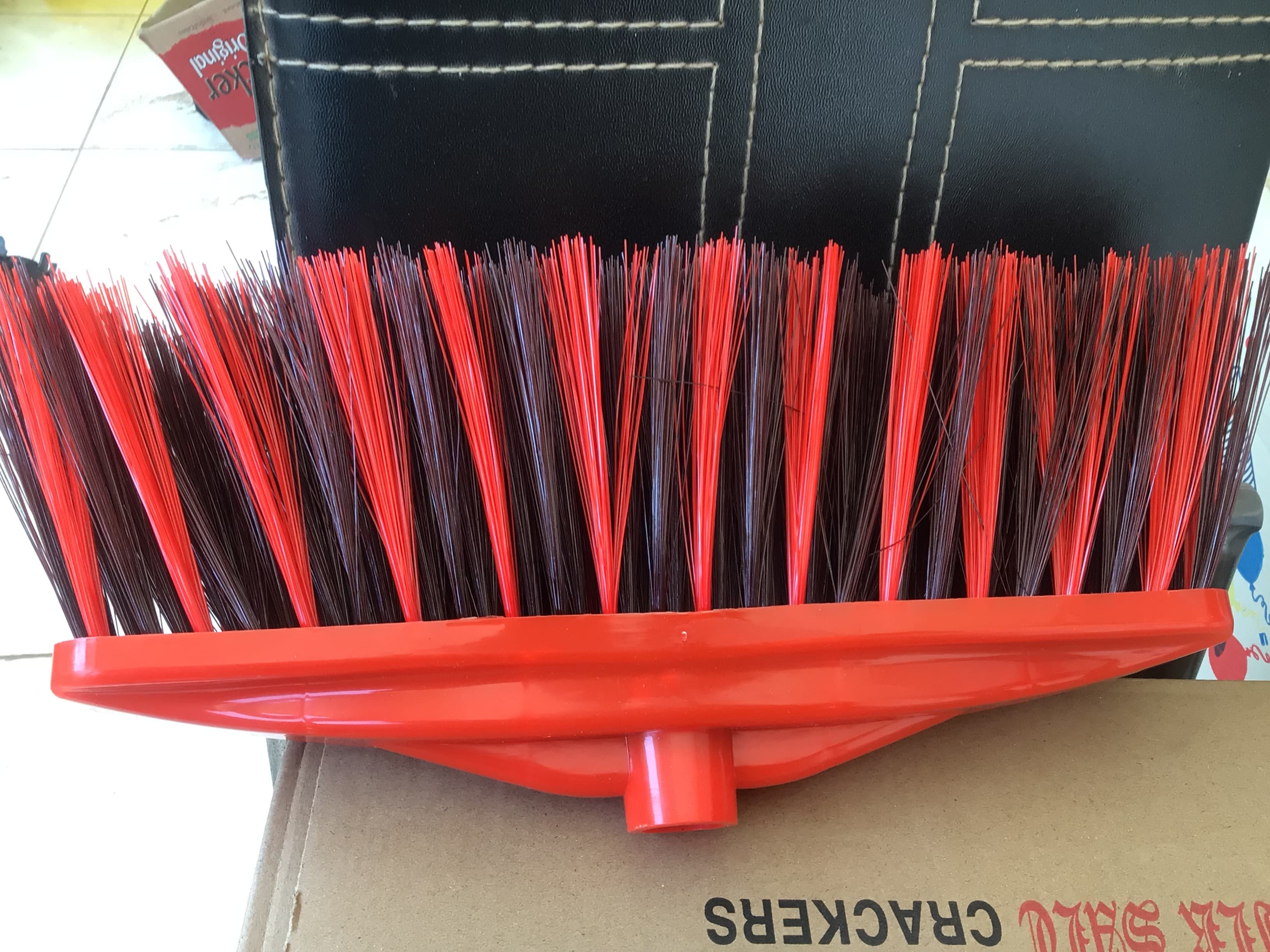 BROOM  STICK  BIGGEST 